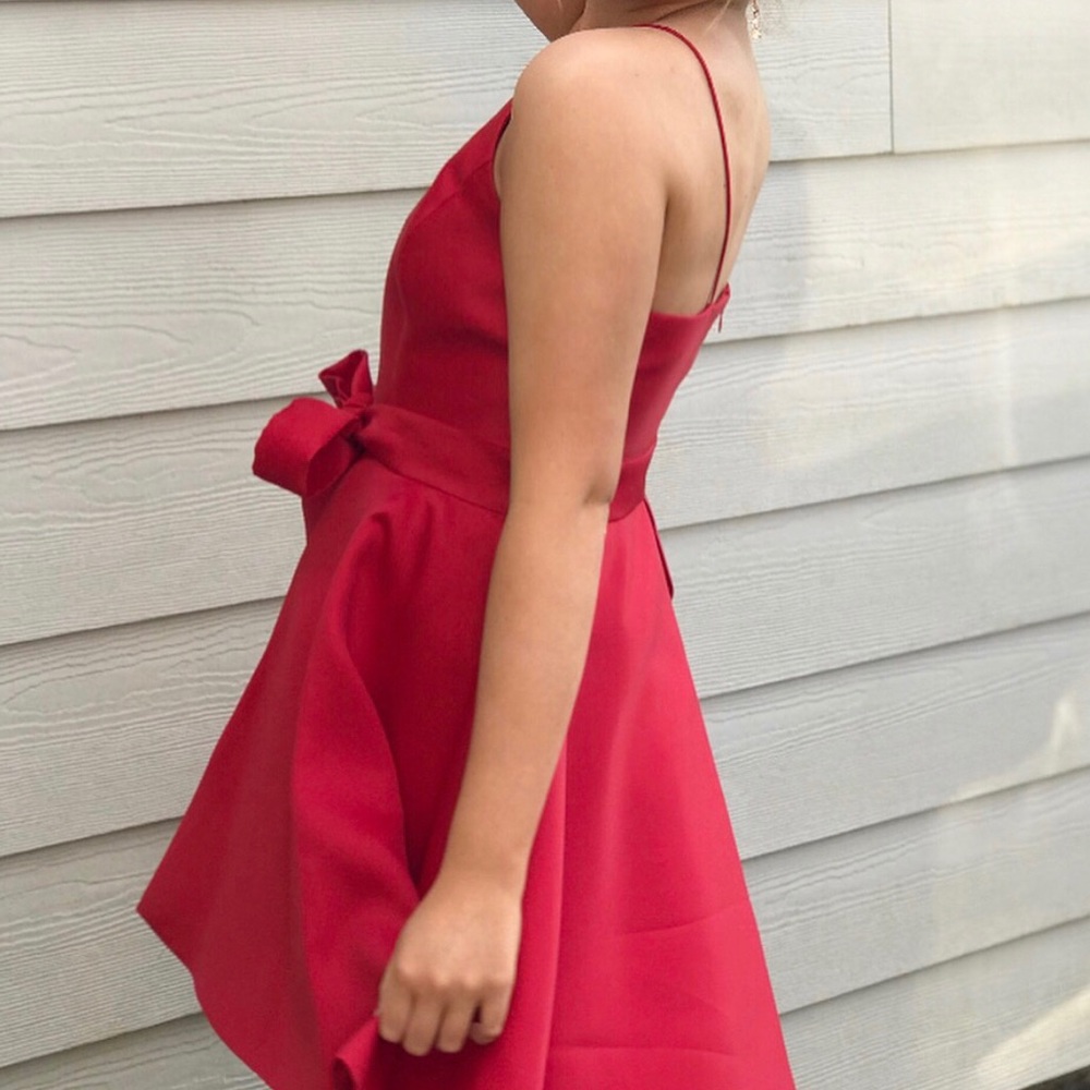 BEAUTIFUL formal dress!! - Picture 3 of 4